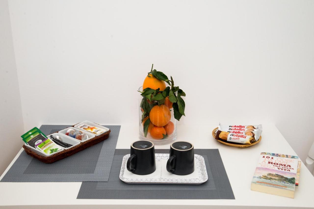ローマ A Due Passi Da San Pietro Bed & Breakfast エクステリア 写真