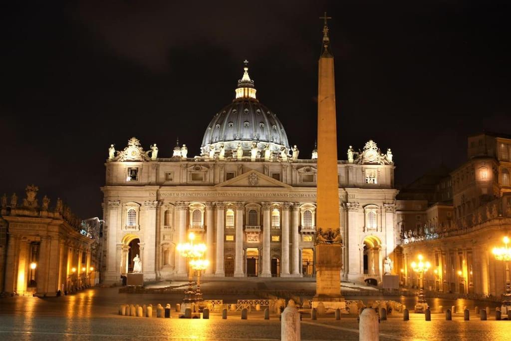 ローマ A Due Passi Da San Pietro Bed & Breakfast エクステリア 写真