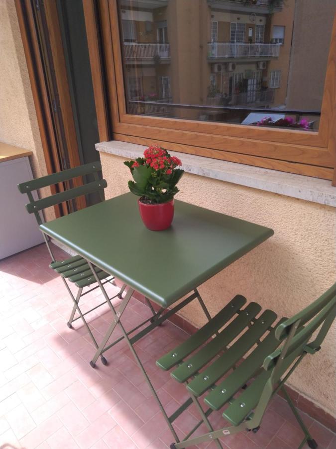 ローマ A Due Passi Da San Pietro Bed & Breakfast エクステリア 写真